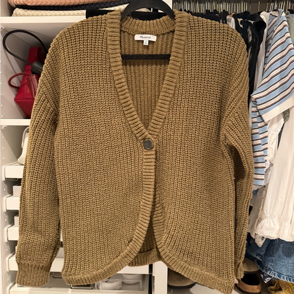 2 made well sweaters